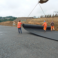 Earthfall bridging with Fortrac geogrids
