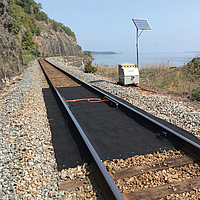 Active environmental protection on train tracks: Geo-composites prevent oil pollution